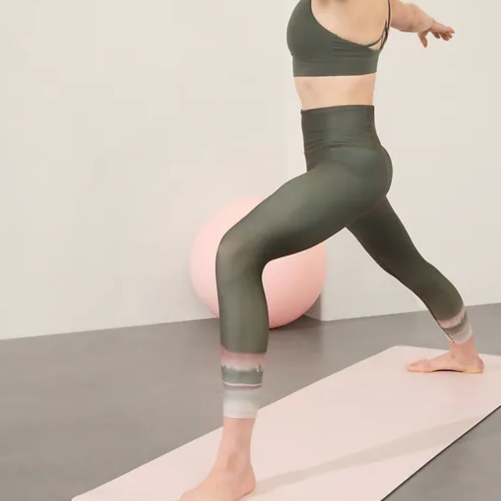 NWT Athleta Elation Ultra High Rise 7/8 Leggings Green Abstract Ombre XL